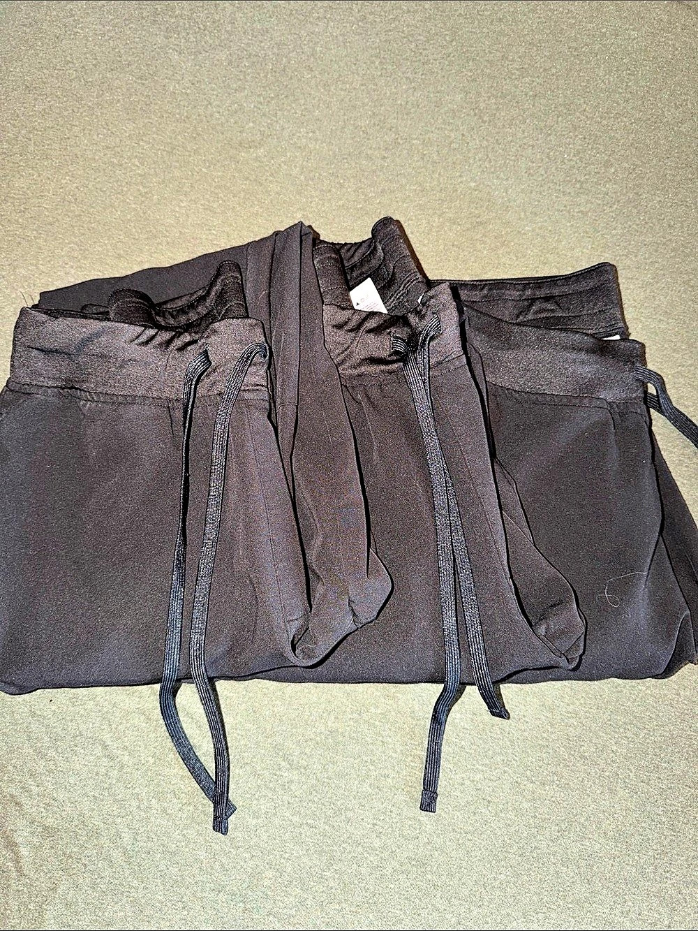 MANDALA SCRUB PANTS. STRAIGHT LEG. BLACK.
